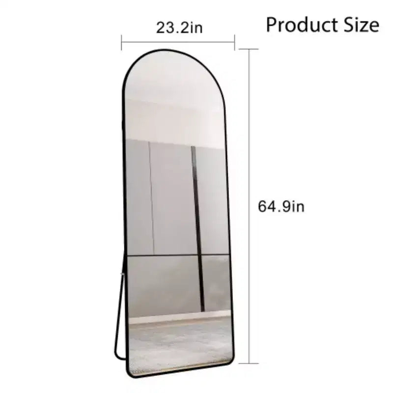 Miroir sur pied plein-longueur à arche noire, une personne, 23"L x 65"H