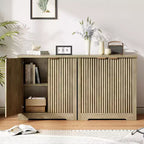 Buffet en Bois Naturel Cannelé avec 2 Portes et Étagères Réglables, Style Mid-Century