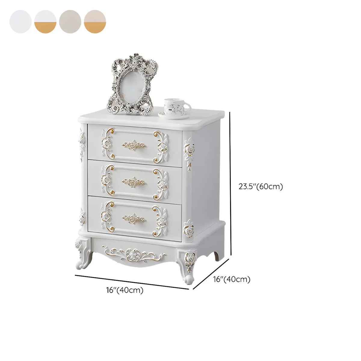 Table de chevet traditionnelle en bois blanc sculpté à 3 tiroirs