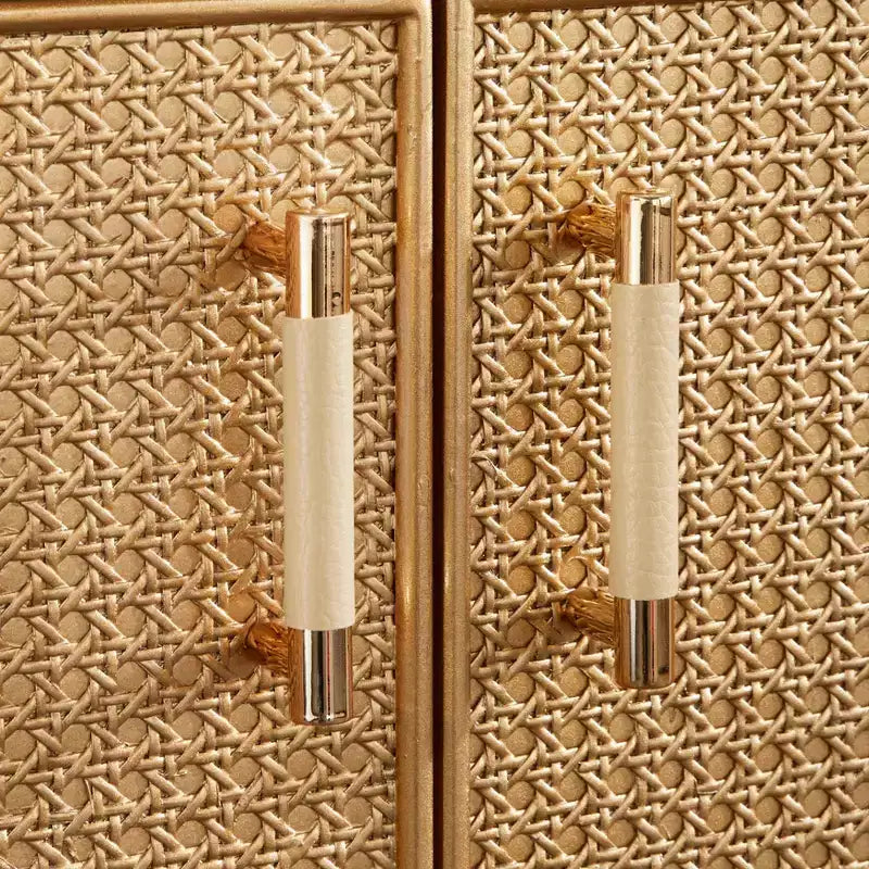 Buffet de porte en rotin naturel et blanc antique – Enfilade style glamour avec étagères réglables