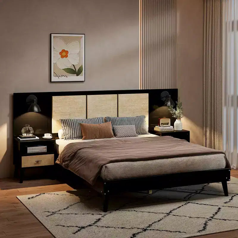 Cadre de lit Queen Size en bois massif avec 2 tables de chevet, lit plateforme élégant en rotin et bois combiné avec lampes - ModernLuxe