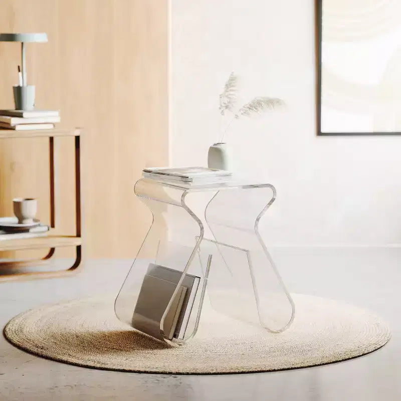 Tabouret et porte-revues Magino Transparent : Acrylique incassable, aucun assemblage requis
